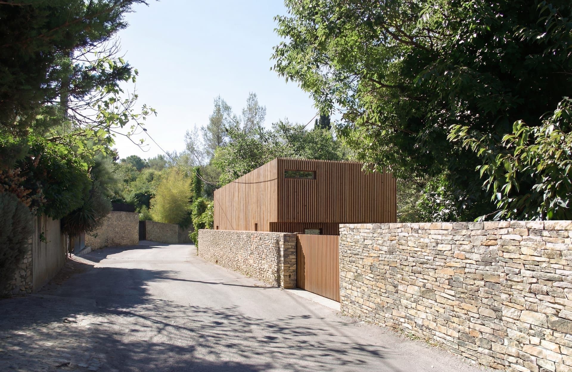 Villa contemporaine VILLA D à NÎMES (30) — projet d'architecte Reservoir Architecture, image 2